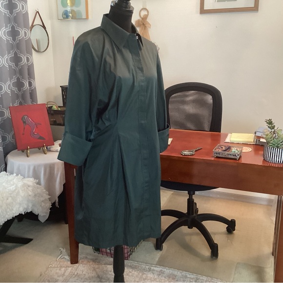 Madewell Poplin Tucked Mini Shirtdress - Picture 2 of 9